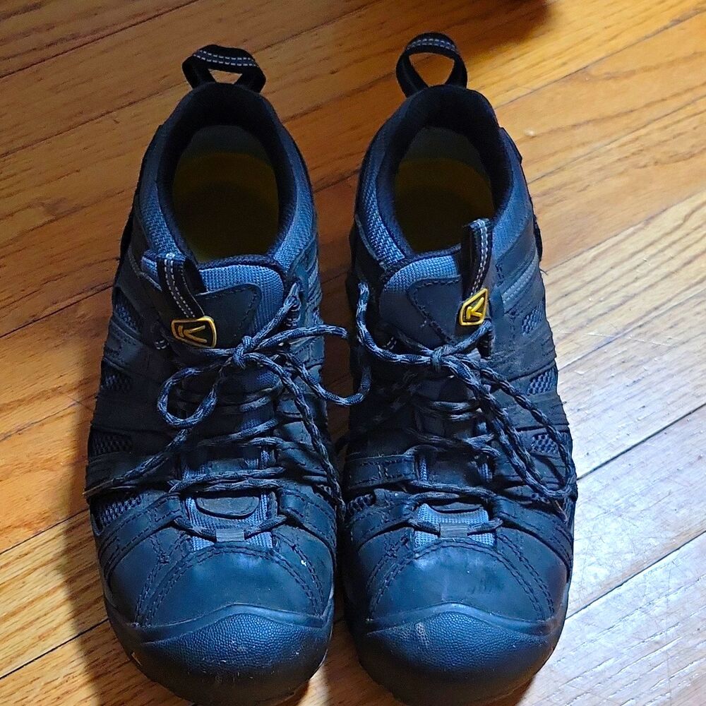 KEEN Utility Model Men’s 11 EE+ Black Work Shoes Electrical Hazard ASTM F2413-18